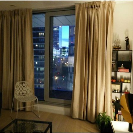 Private Room In Luxury Canary Wharf Apartment Λονδίνο Εξωτερικό φωτογραφία