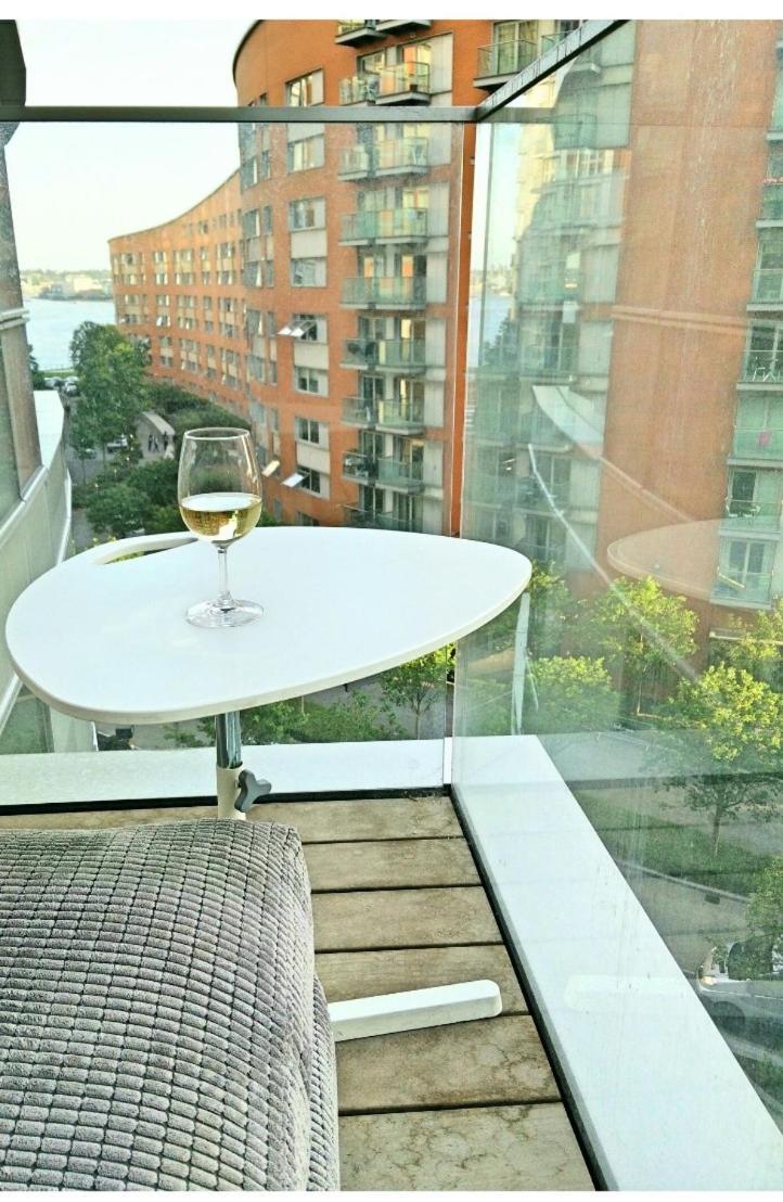 Private Room In Luxury Canary Wharf Apartment Λονδίνο Εξωτερικό φωτογραφία